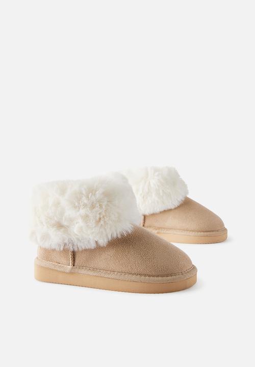 Cotton On - Kids Home Boot - Latte Cream