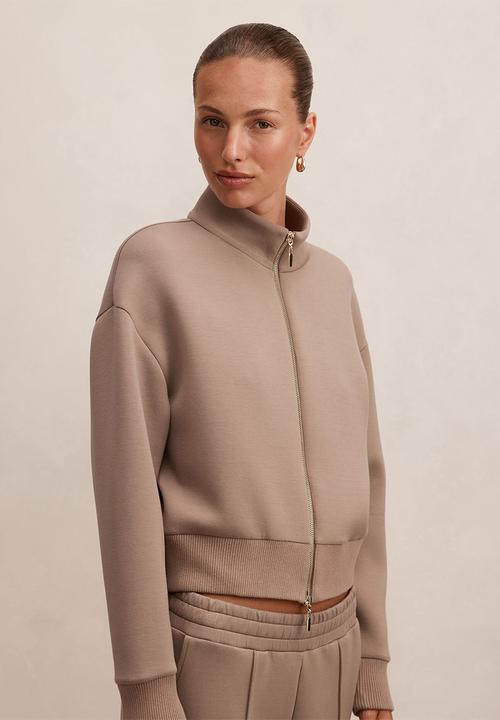Forever New - Hannah zip lounge jacket in pine bark