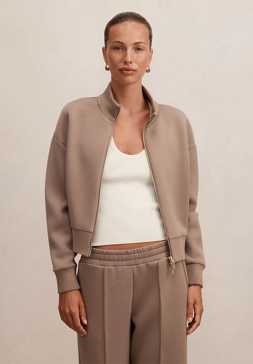 Forever New - Hannah zip lounge jacket in pine bark