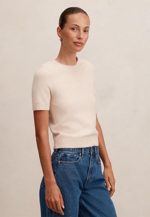 Forever New - Lucy knitted t-shirt in neutral pink