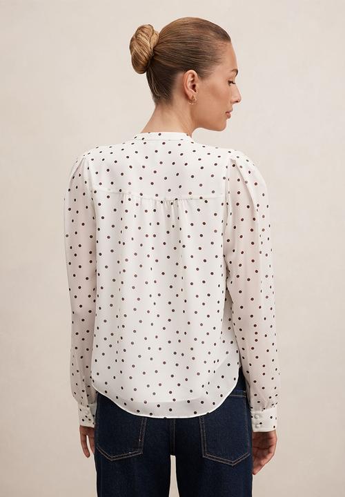 Forever New - Rory sheering blouse in cream bower spot