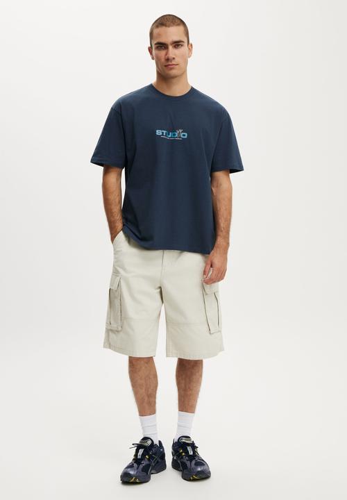 Cotton On - Everyday Fit Graphic T-Shirt - Auto Navy / Screws