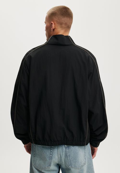 Cotton On - Panelled Spray Jacket - Black / White