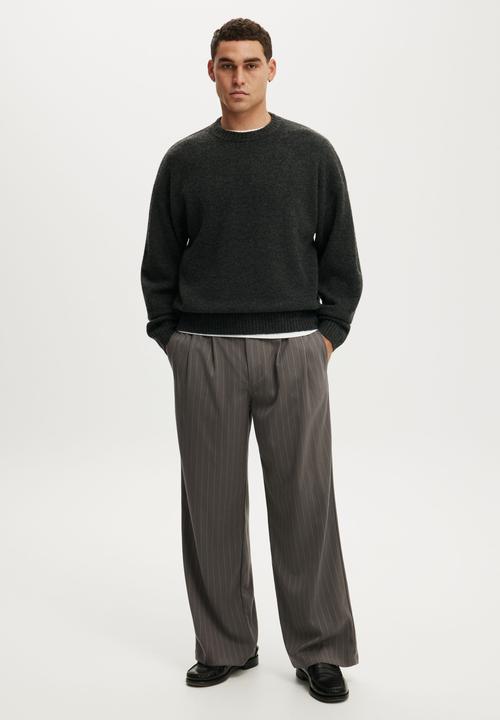 Cotton On - Box Fit Fuzzy Crew Knit - Charcoal Marle