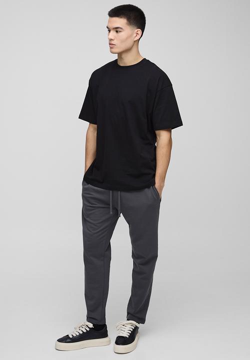 boohooMAN - Basic Oversized Crew Neck T-shirt - Black