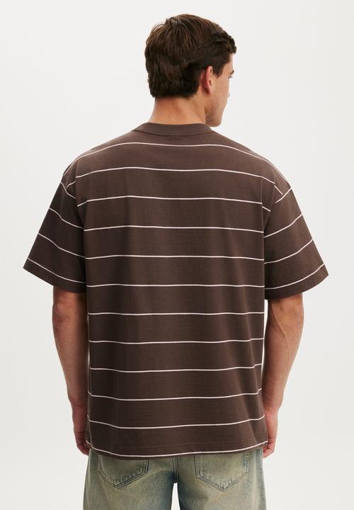 Cotton On - Box fit T-shirt - washed chocolate / corsage stripe
