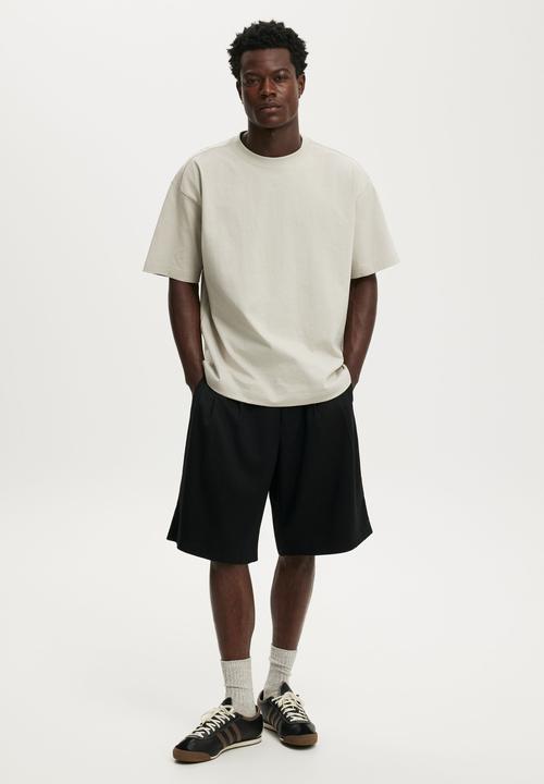 Cotton On - Box Fit T-Shirt - Silver Cloud
