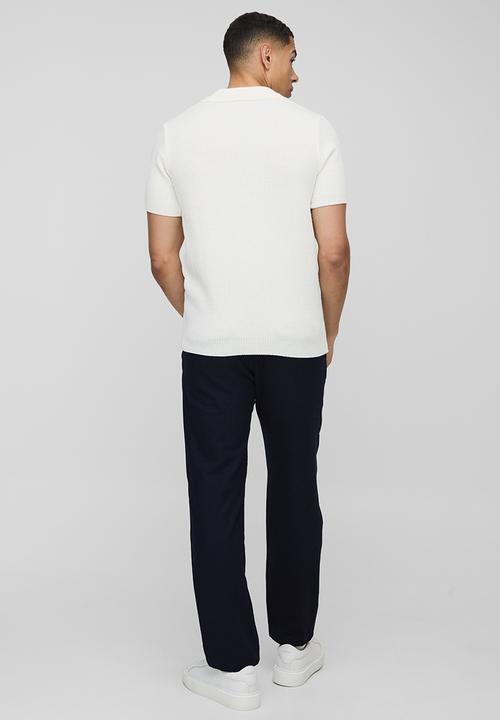 boohooMAN - Regular Fit Ribbed Revere Knitted Polo - Bone