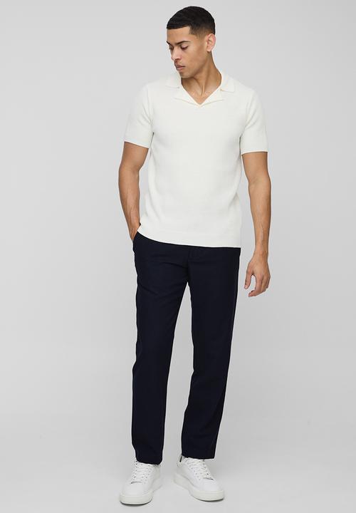 boohooMAN - Regular Fit Ribbed Revere Knitted Polo - Bone