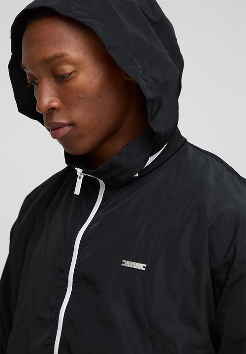 boohooMAN - Regular Fit Lightweight Nylon Funnel Neck with Hood Windbreaker Jacket-Black
