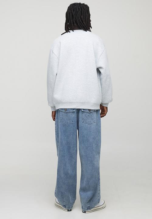 boohooMAN - Oversized Heavy Duty Varsity Sweatshirt - Grey Marl