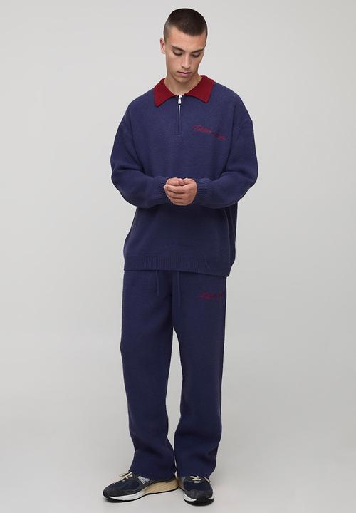 boohooMAN - Oversized Varsity Embroidered Knitted Polo Jumper - Navy