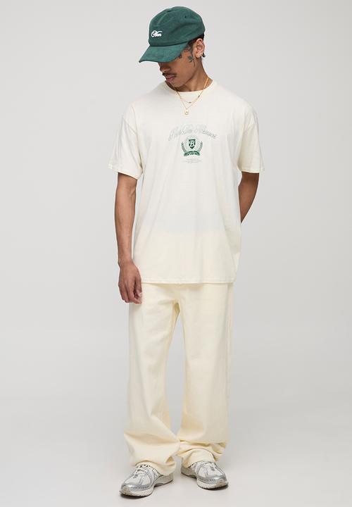 boohooMAN - Ecru Oversized Pour Homme Crest Printed T-Shirt - Ecru