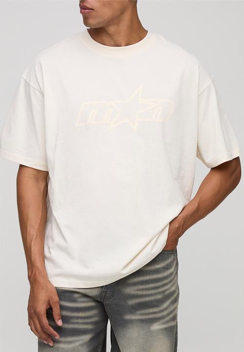 boohooMAN - Stone Oversized M Star T-Shirt-Stone