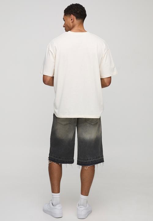 boohooMAN - Stone Oversized M Star T-Shirt-Stone