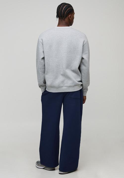 boohooMAN - Oversized Aspen Sweatshirt - Grey Marl