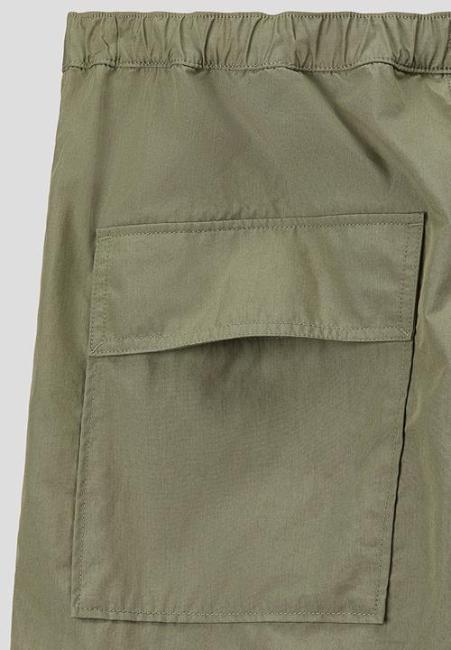 H&M - H&M Atelier: Loose fit cargo trousers - khaki green