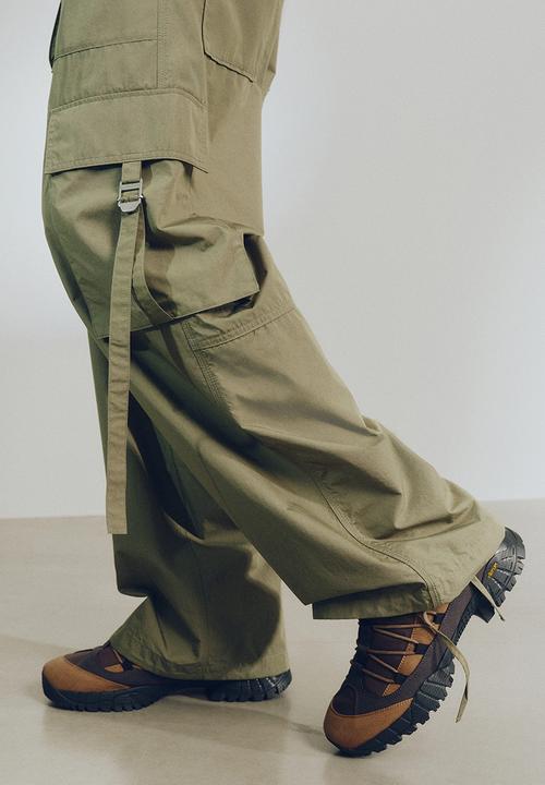 H&M - H&M Atelier: Loose fit cargo trousers - khaki green