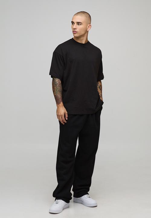 boohooMAN - Basic Oversized Extended Neck T-Shirt - Black