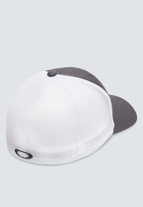 Oakley - Golf Cresting Trucker - Grey