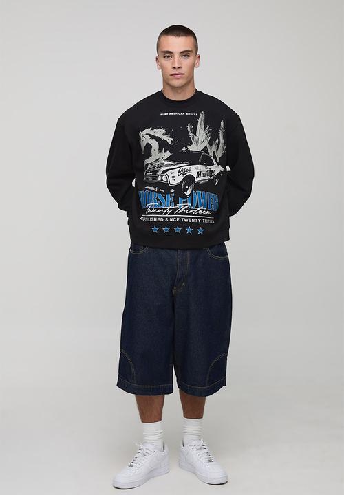 boohooMAN - Black Oversized Boxy Extended Neck Horse Printed Sweatshirt - Black
