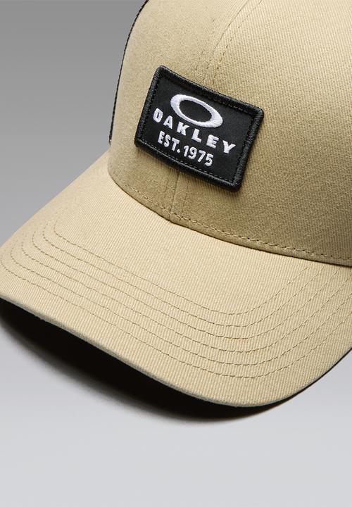 Oakley - Patch Trucker Hat - Neutrals