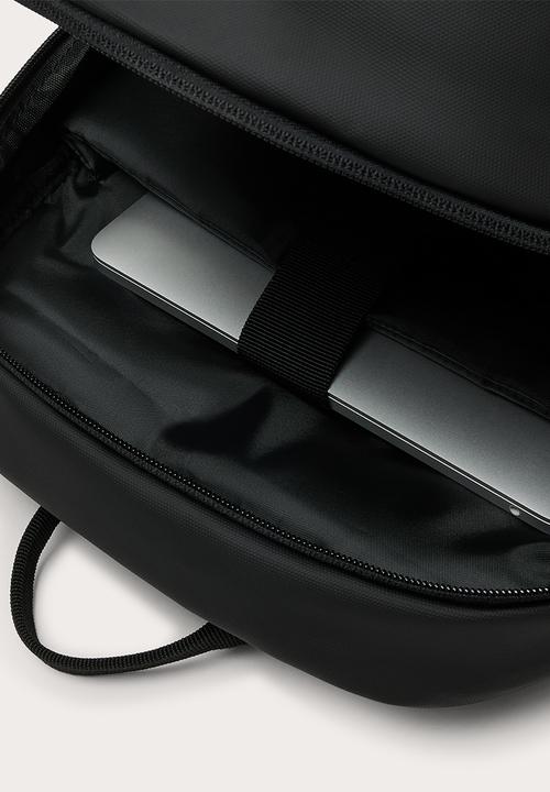Oakley - Bts Oakley Backpack - Black