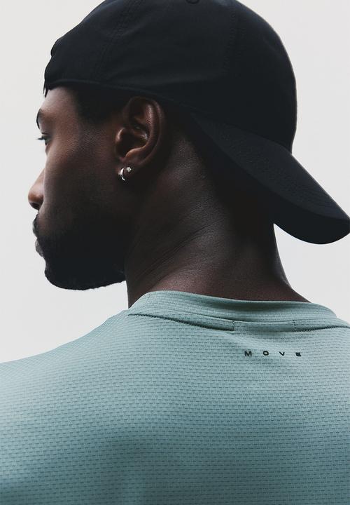 H&M - Long-sleeved sports top with drymove™ - green