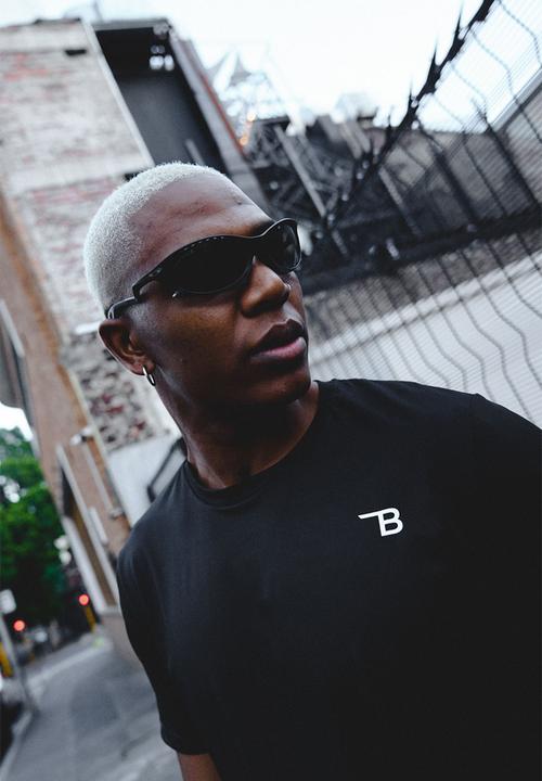 Burnt  - Fundamental Daily Tee - Black