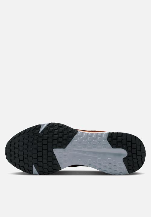 Nike - Nike Run Defy