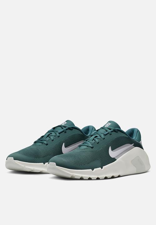 Nike - Nike Flex Train