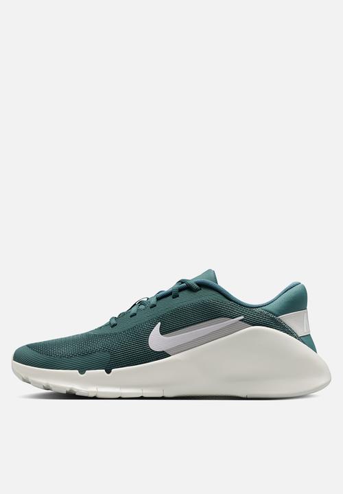 Nike - Nike Flex Train