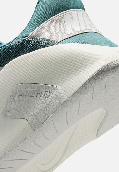 Nike - Nike Flex Train