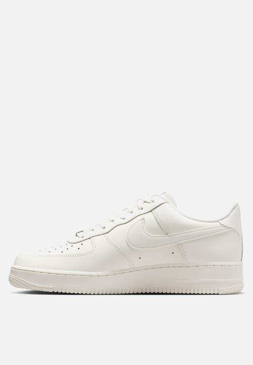 Nike - Nike Air Force 1 '07