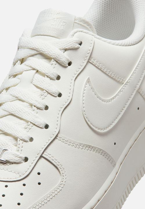 Nike - Nike Air Force 1 '07