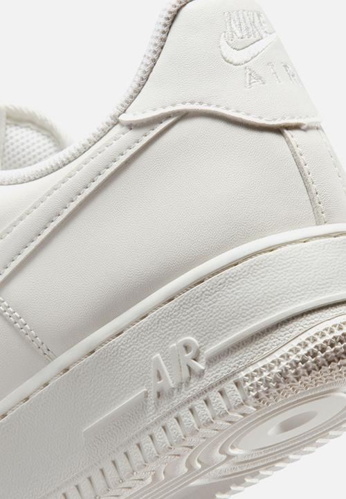 Nike - Nike Air Force 1 '07
