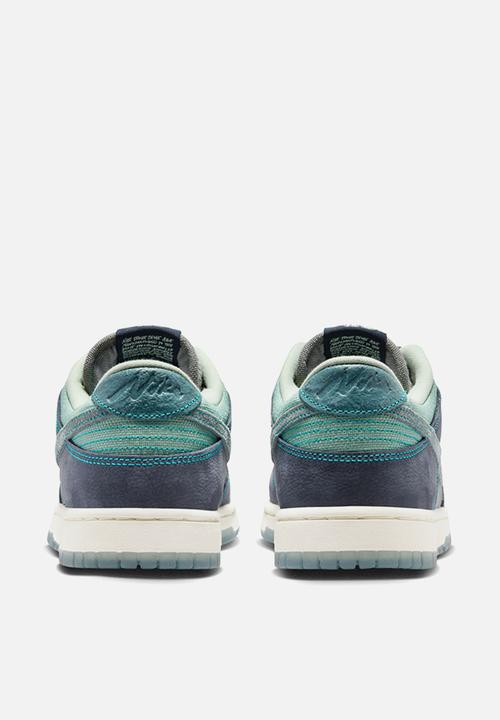 Nike - Nike Dunk Low Retro SE