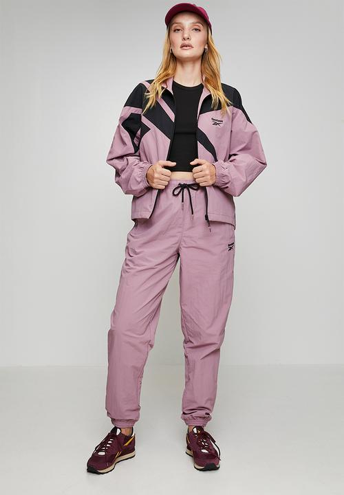 Reebok - Women'S Icon Open Hem Tracktop - Berry Chill/Black