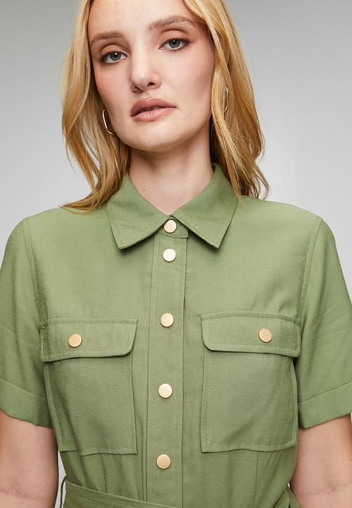 Izabel London - Snap Button Through Maxi Dress With Front Pockets With Flaps - Khaki