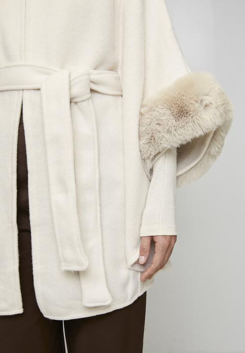 Stella Morgan - Faux Fur Trim Poncho - Ivory