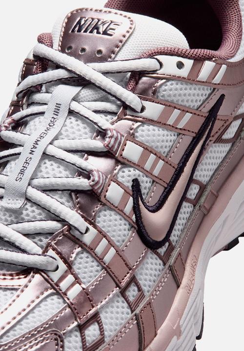 Nike - Nike P-6000