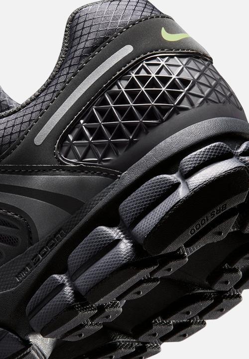 Nike - Nike Zoom Vomero 5 SE