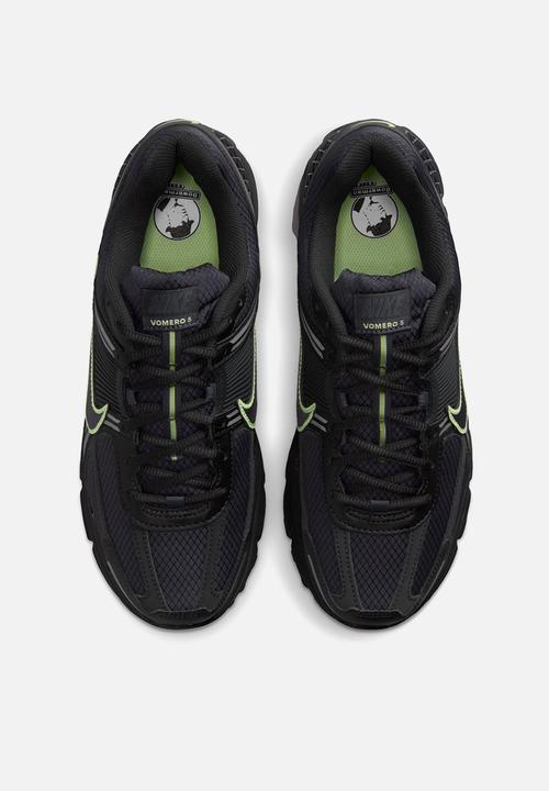 Nike - Nike Zoom Vomero 5 SE