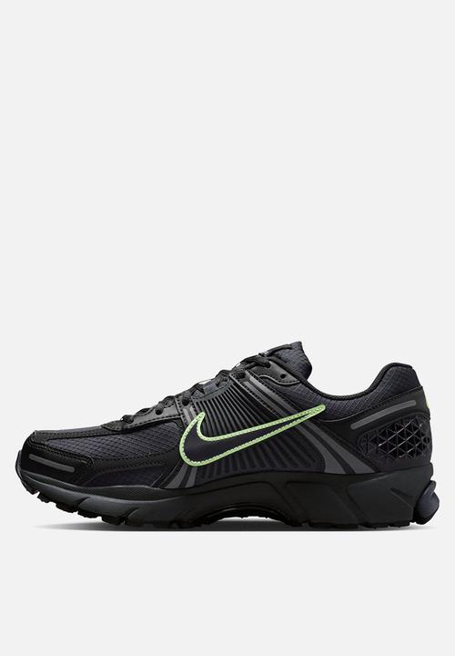 Nike - Nike Zoom Vomero 5 SE