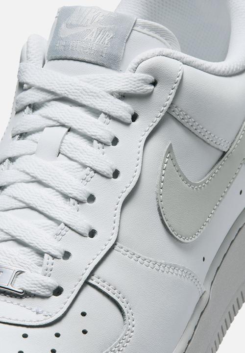 Nike - Nike Air Force 1 '07