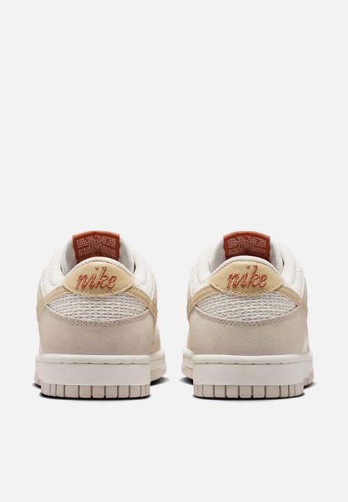Nike - Nike Dunk Low SE