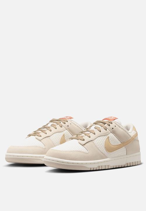 Nike - Nike Dunk Low SE