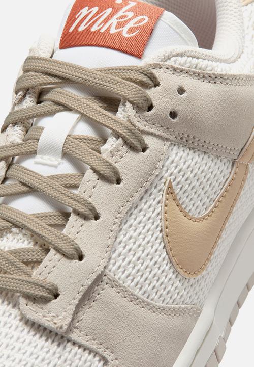 Nike - Nike Dunk Low SE
