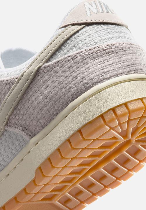 Nike - Nike Dunk Low Retro SE