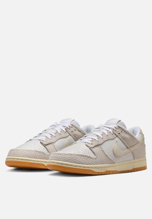 Nike - Nike Dunk Low Retro SE